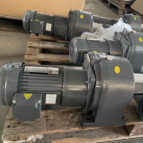 三CH/CV小金刚CV22-200齿轮减速机电机10w输出轴齿22M0M相轮箱减