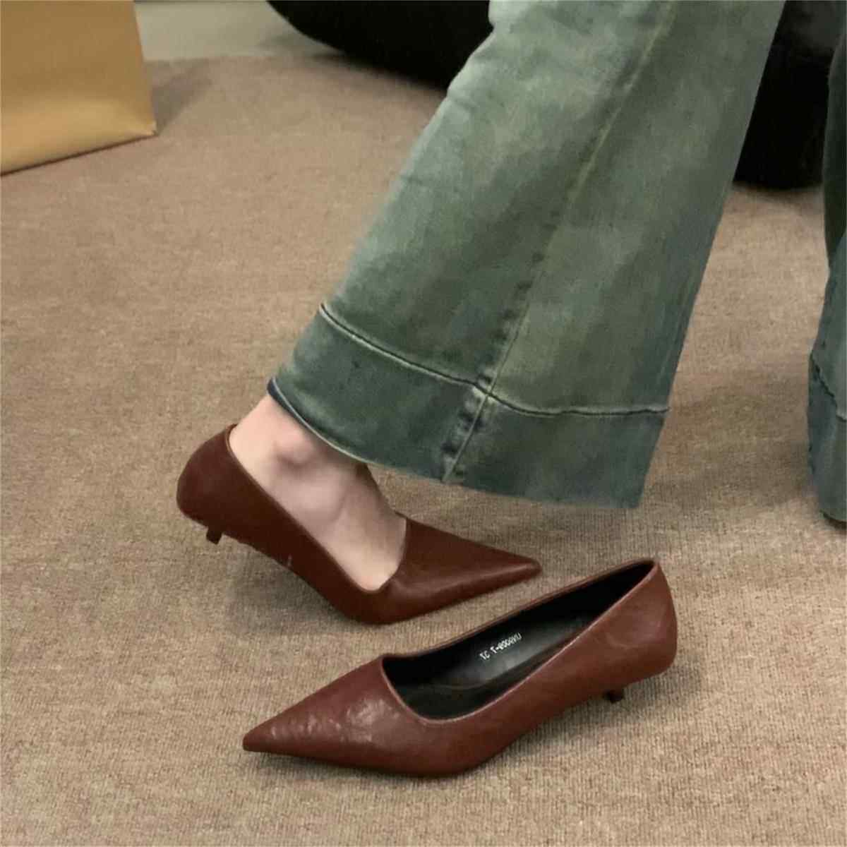 店主自留新款~法式气质单鞋女2025春秋季真皮尖头细跟红色高跟鞋