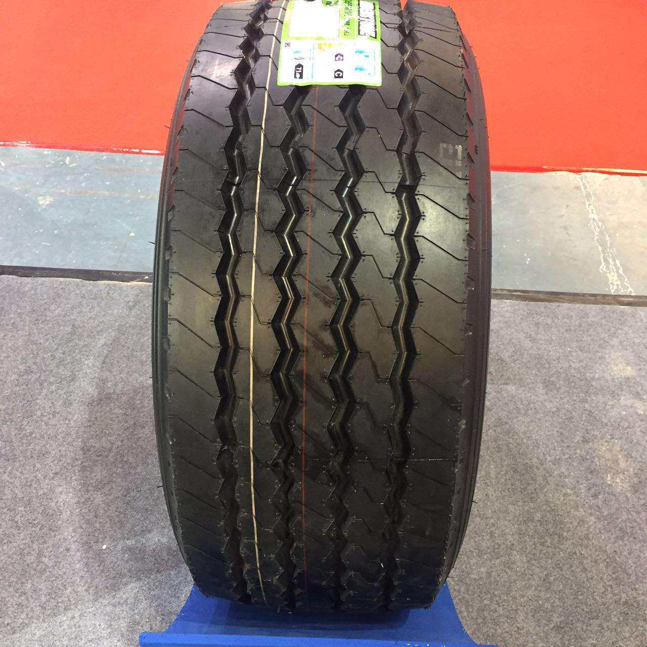 供应385/55R19.5全钢丝轮胎 385/55R22.5牧场拌料车平板拖车油罐