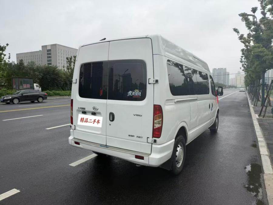 4月12日南阳市21年上牌大通V80长轴5.7米蓝牌柴油无报废年限非营运手续齐全可过户网络拍卖公告