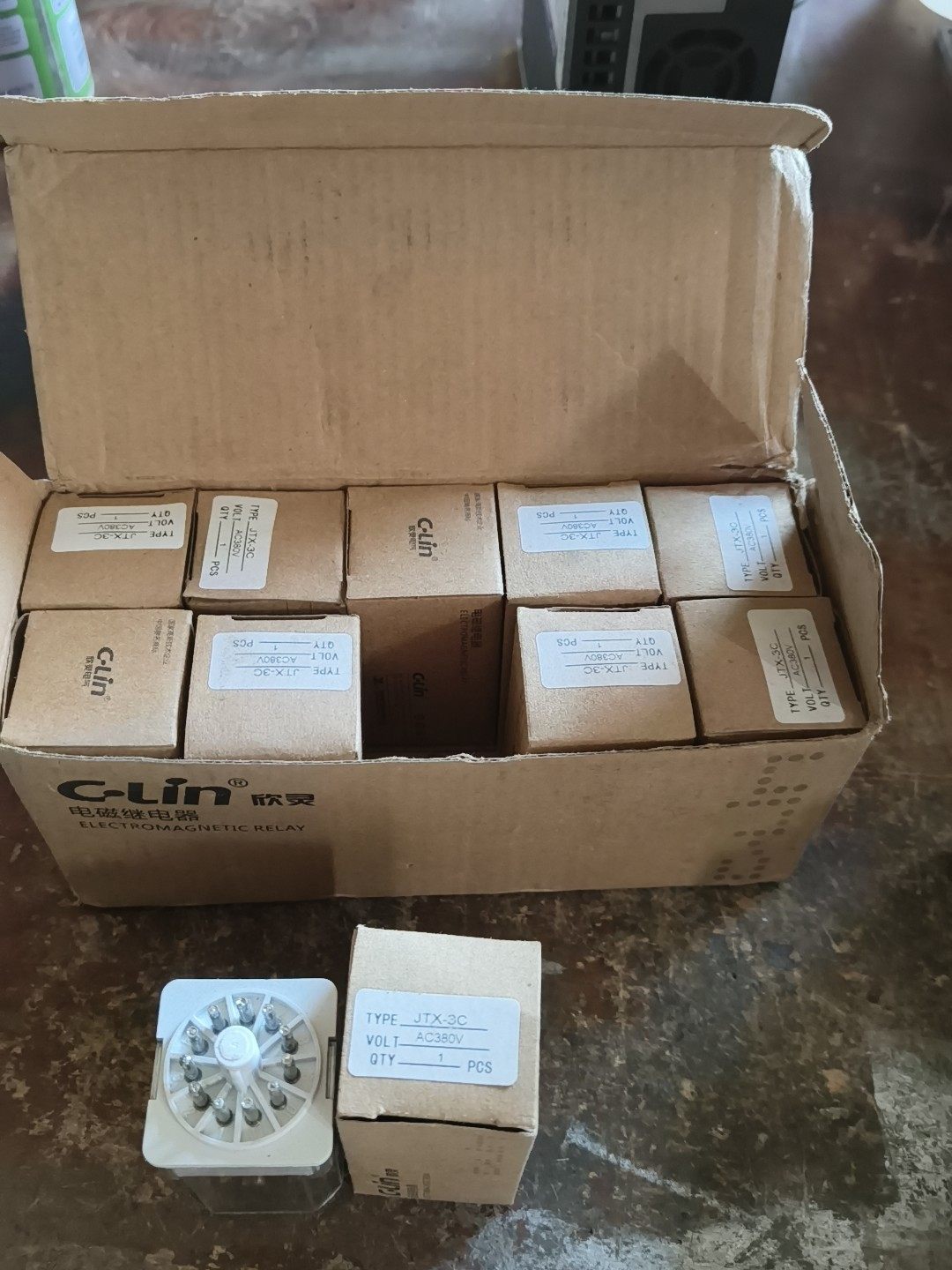 欣灵电磁继电器 JTX-3C AC380V 11位圆针，实物