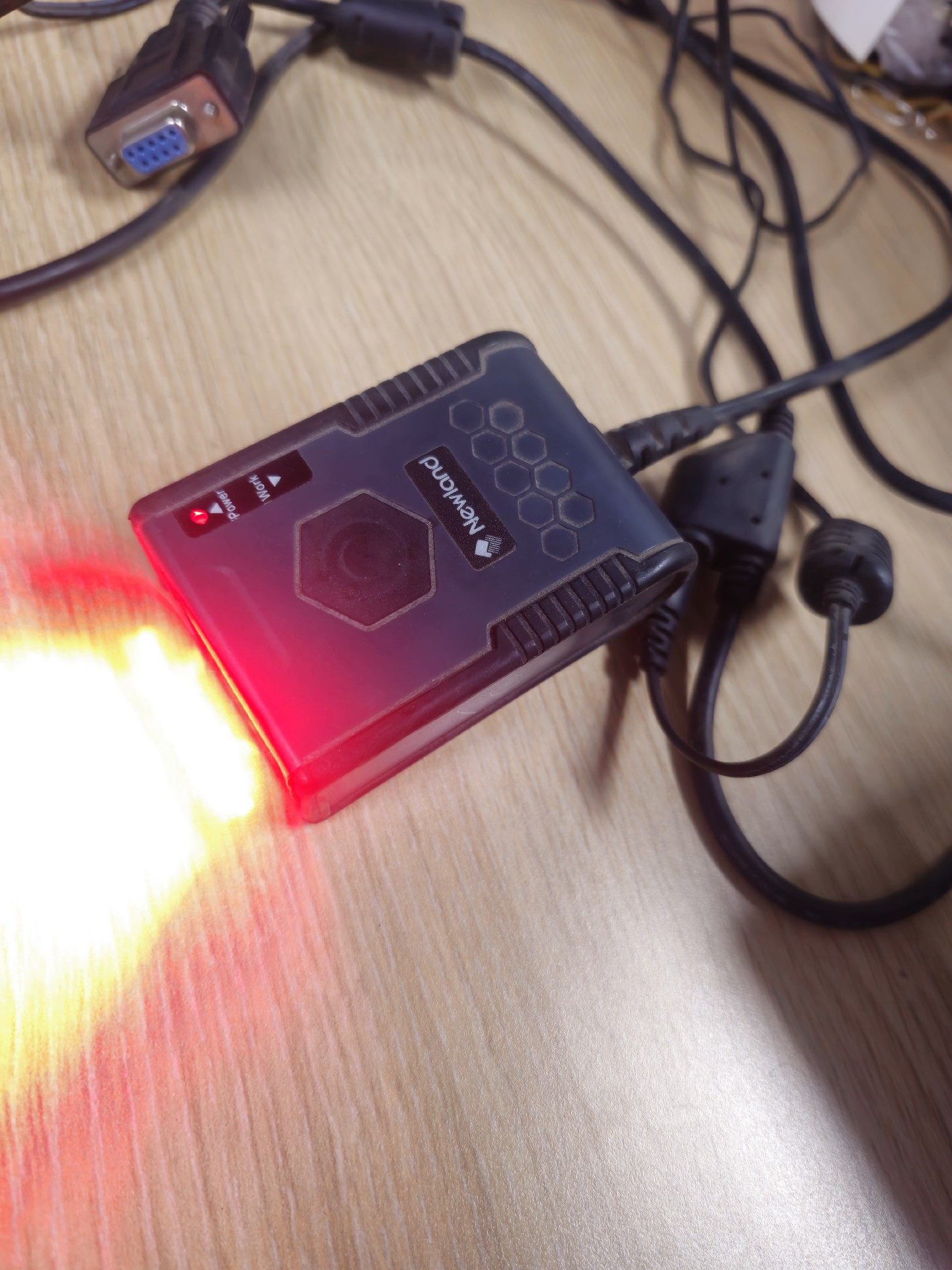 新大洲固定式掃描器 配串口線，拆機件 1個