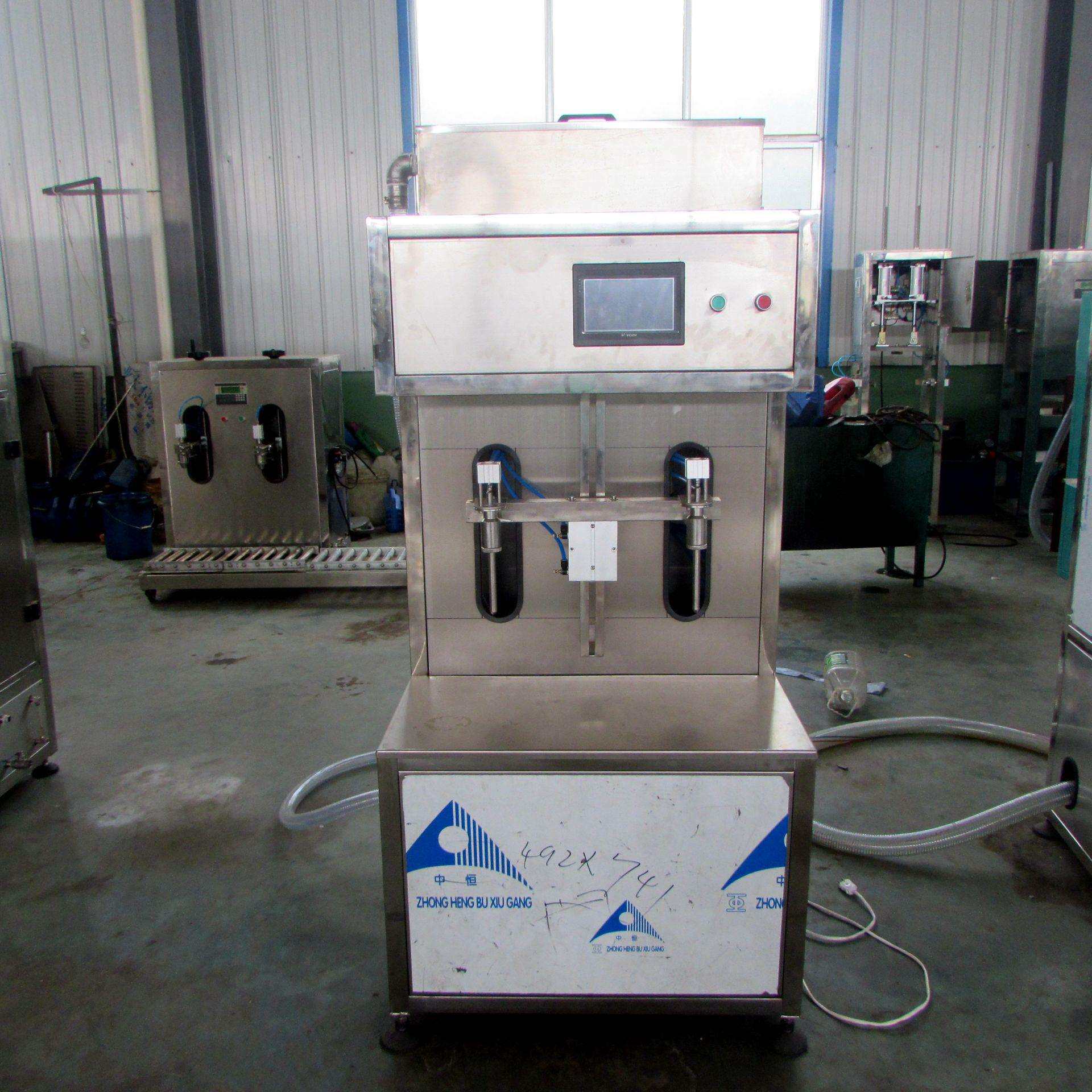 供应 水剂灌装生产线 果汁饮料半自动灌装机 双头液体灌装机图片