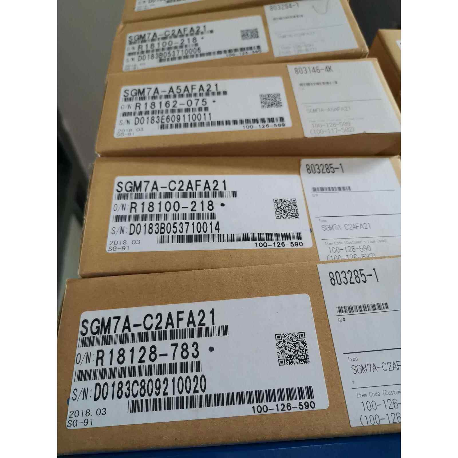 全新原包装正品安川伺服电机SGM7A-C2AFA21质保包邮议价