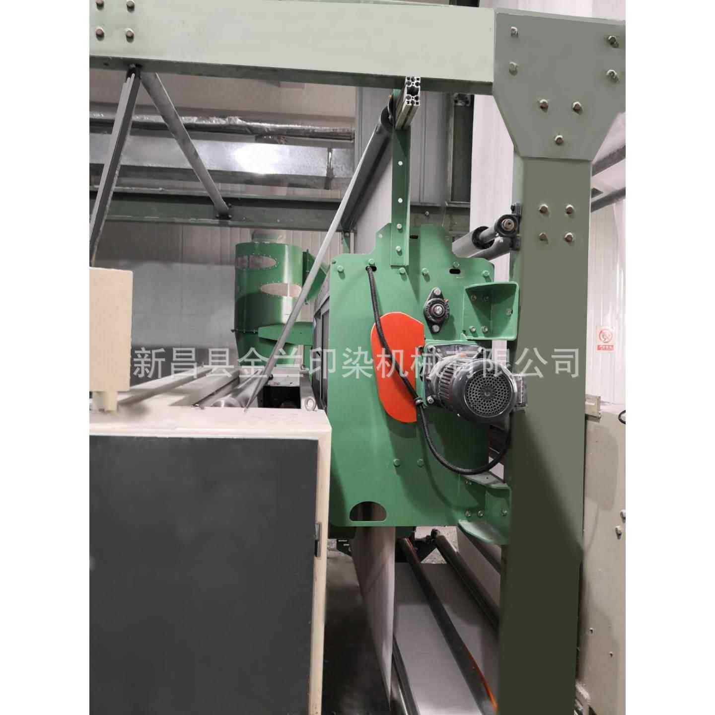 金兰印染定型进布用挂壁式刷吸毛机usedinclothfeeding