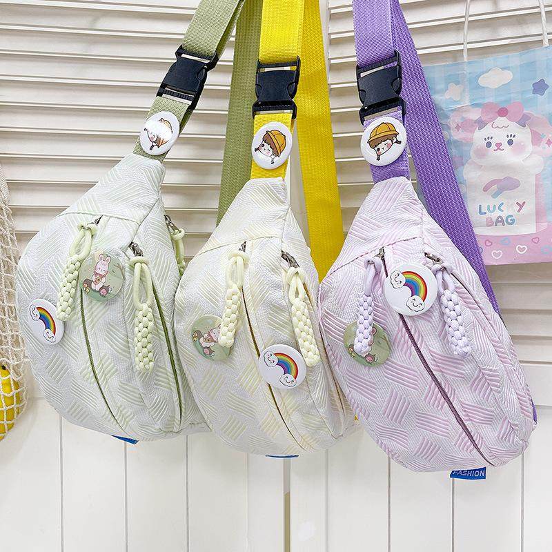 胸前背包女运动斜挎包设计感小众休闲ins风胸包学生百搭轻便腰包,箱包皮具/热销女包/男包,胸包,淘宝优惠券,粉丝福利购,淘宝优惠卷