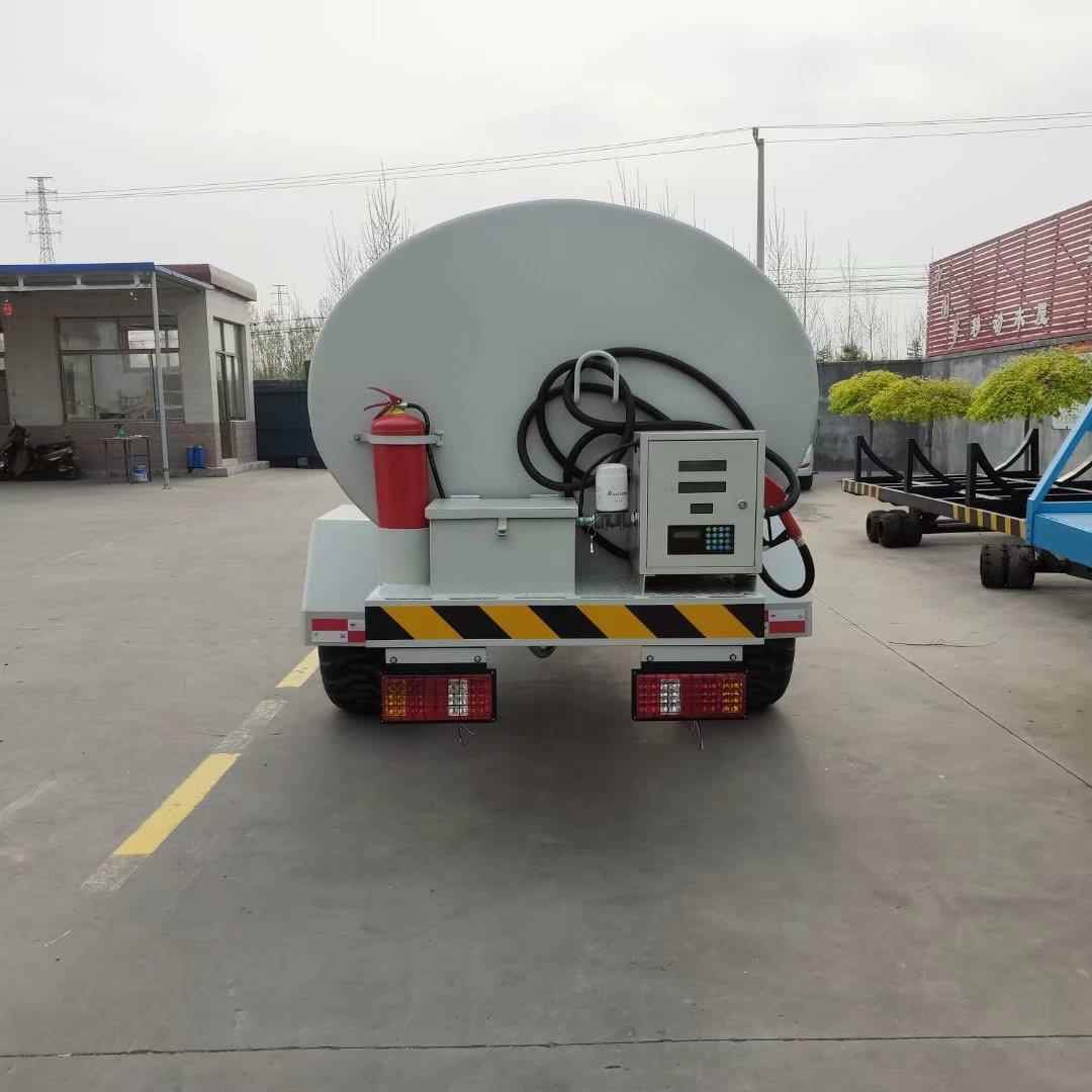 6吨油罐拖车2800*2250*2250可沼液罐吸污罐车吸水罐拖车厂家供应