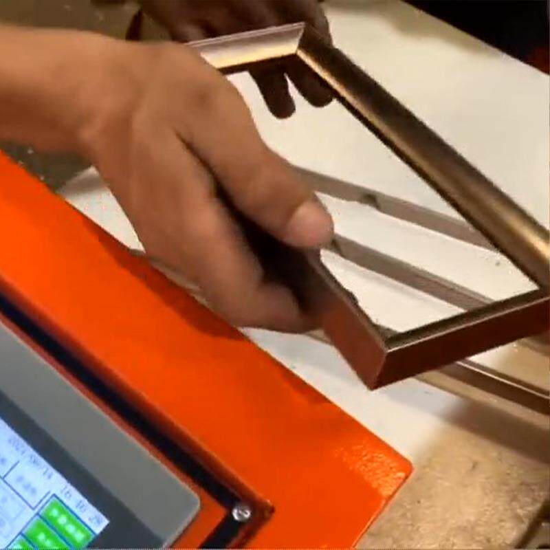 铝合金封边T/U型装饰条45度V型晶瓷相框画框自动数控切角机切割机