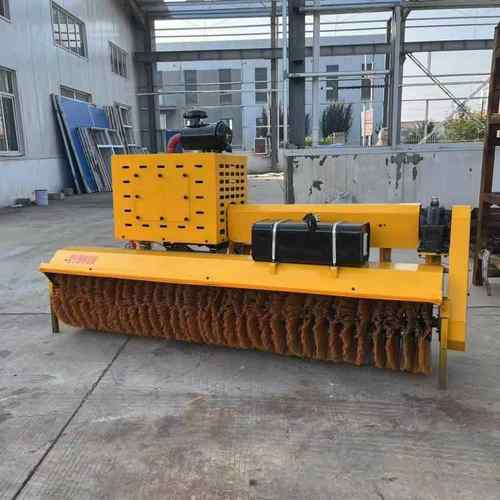 3.5米自带动力除雪滚刷高速公路洒水车改车载式扫雪机车载扫雪滚