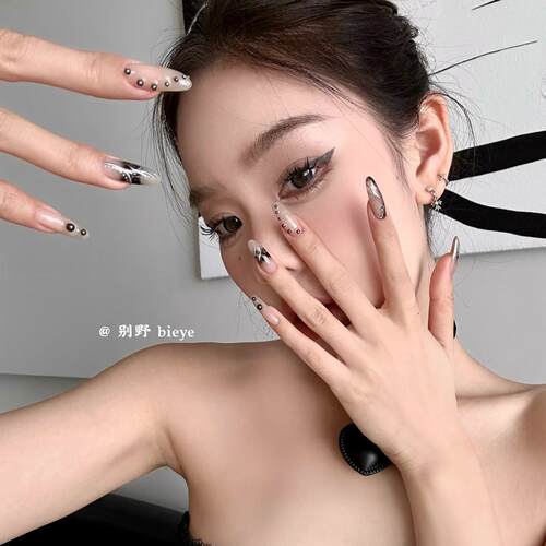 黑尾痣｜新款穿戴甲暗黑风y2k美甲手绘蛇纹高级感纯手工穿戴甲片