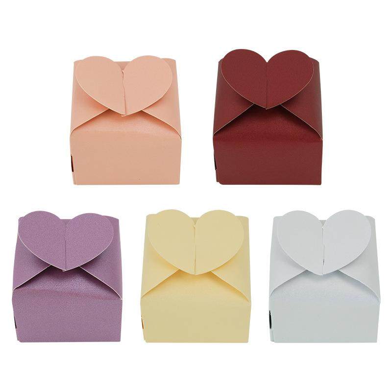 新款糖盒创意爱心方底糖果盒珠光纸心形包装盒婚庆喜糖盒