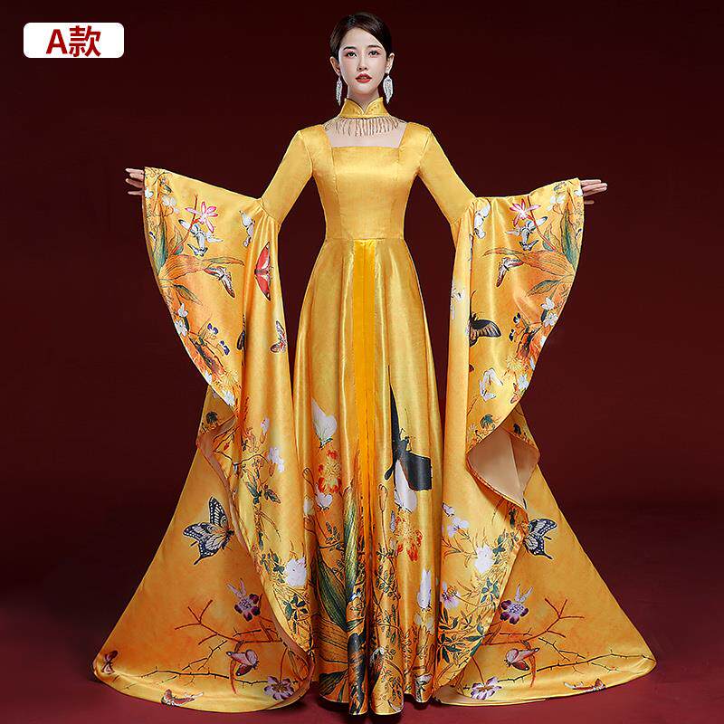 高档中筝式模特经走秀旗袍表演服装典大古表演测试声持乐表演主人