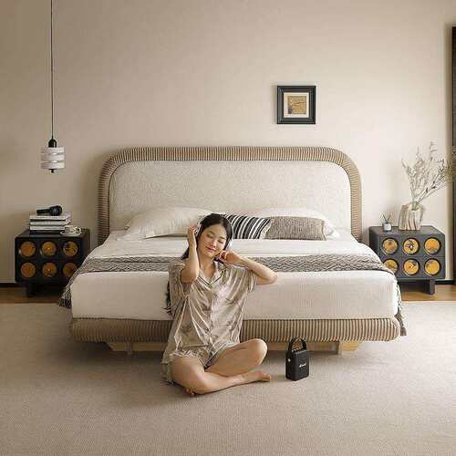 布艺床简约现代主卧大床2025新款可拆洗1米8双人床中古极简储物床