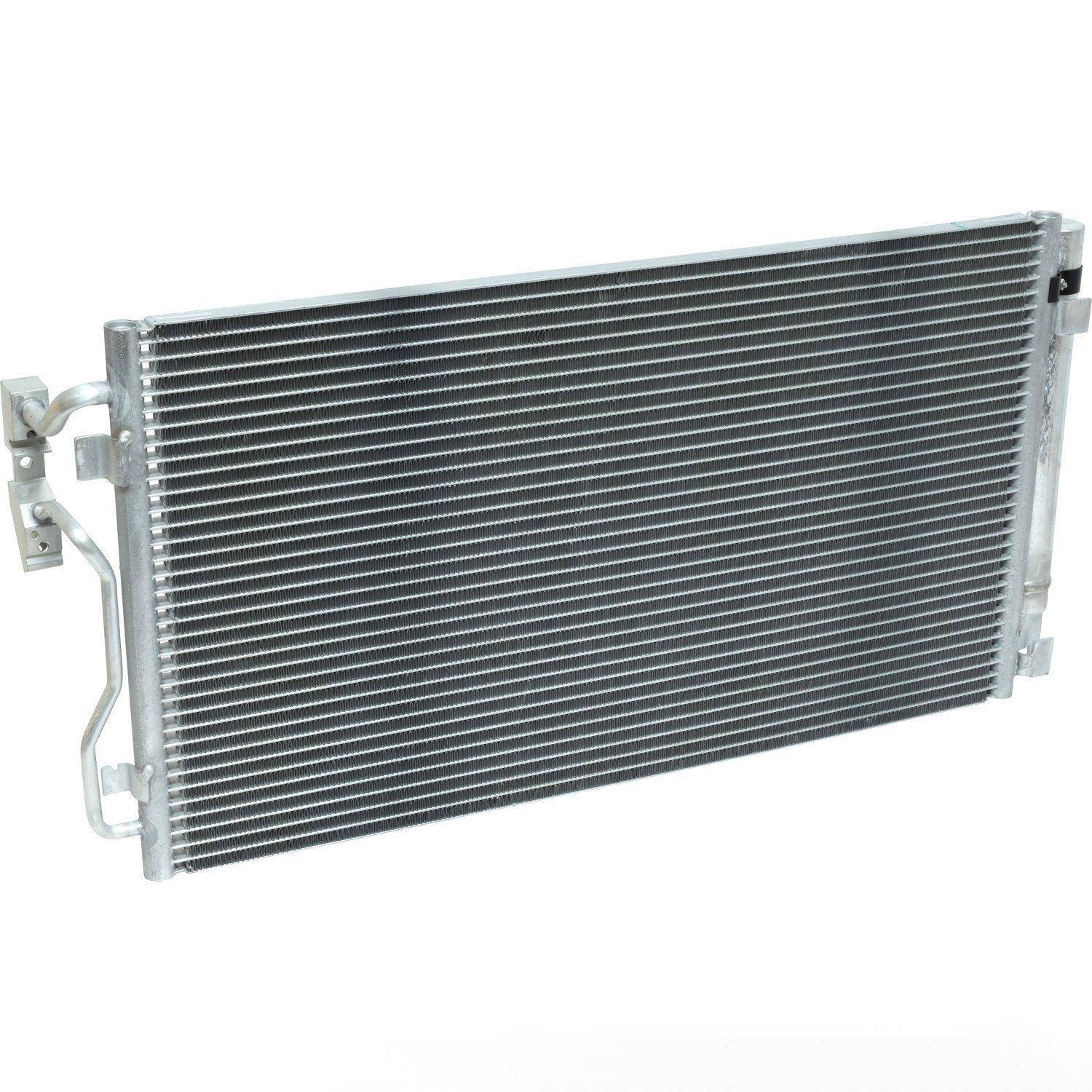 BMW645092712066453936425564504270545Condenser冷凝器 - 实物图