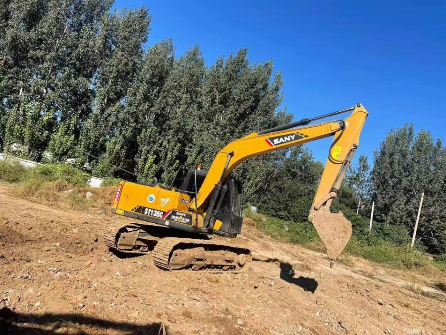 11月17日北京三一135挖掘机网络拍卖公告