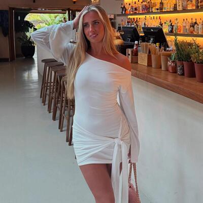 Fashionable Casual Knit Slanted Shoulder Collar Solid Color