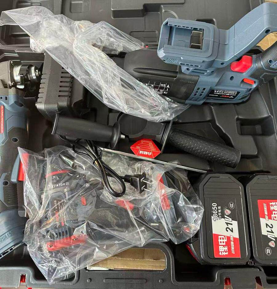 3月30日无锡【F2537】企业库房清理处置已拆封精品品牌工具套装一套（双锂电，正常使用）网络拍卖公告