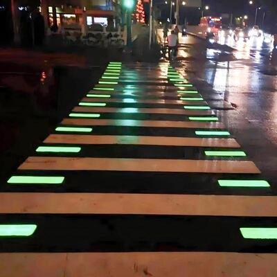 人行信号灯+发光地砖智慧路口系统红绿灯联动变色防雨防碾智能