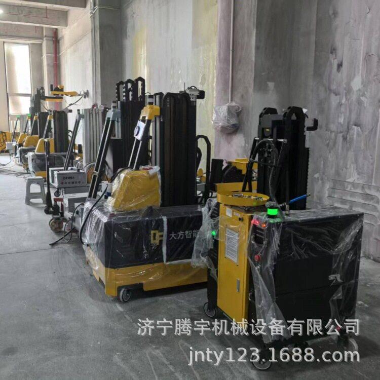 乳胶漆墙面喷涂机器人 腻子墙面刮平机器人 墙面打磨机器人