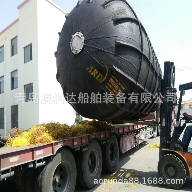 充气船用碰垫,橡胶护舷,轮胎护套式橡胶靠球,港湾码头用护舷