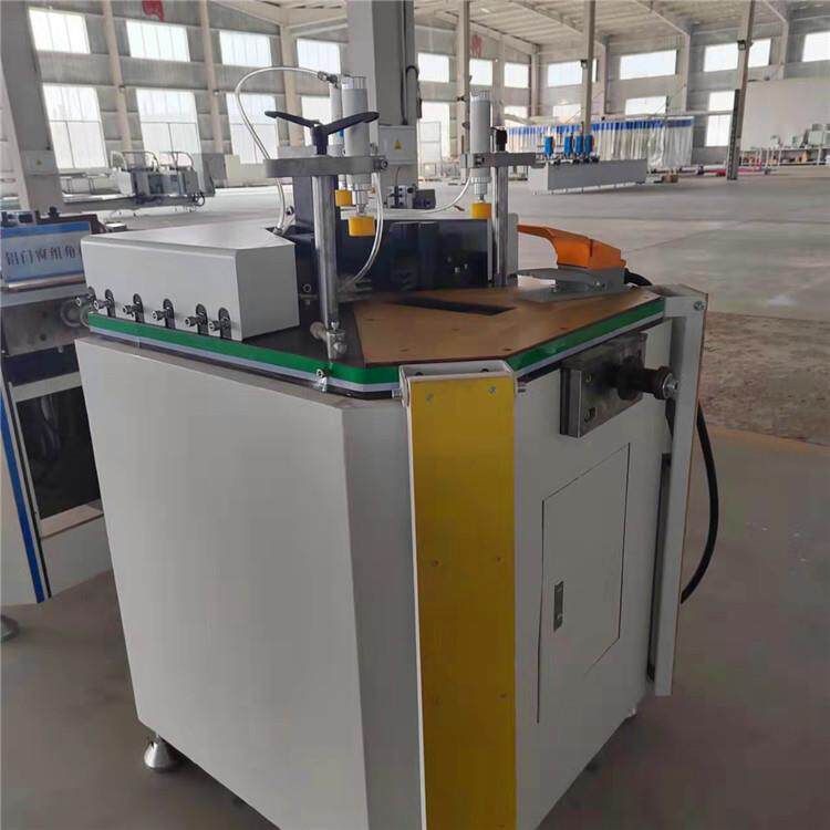 铝门窗液压组角机重型双头锯制作断桥铝门窗设备厂家