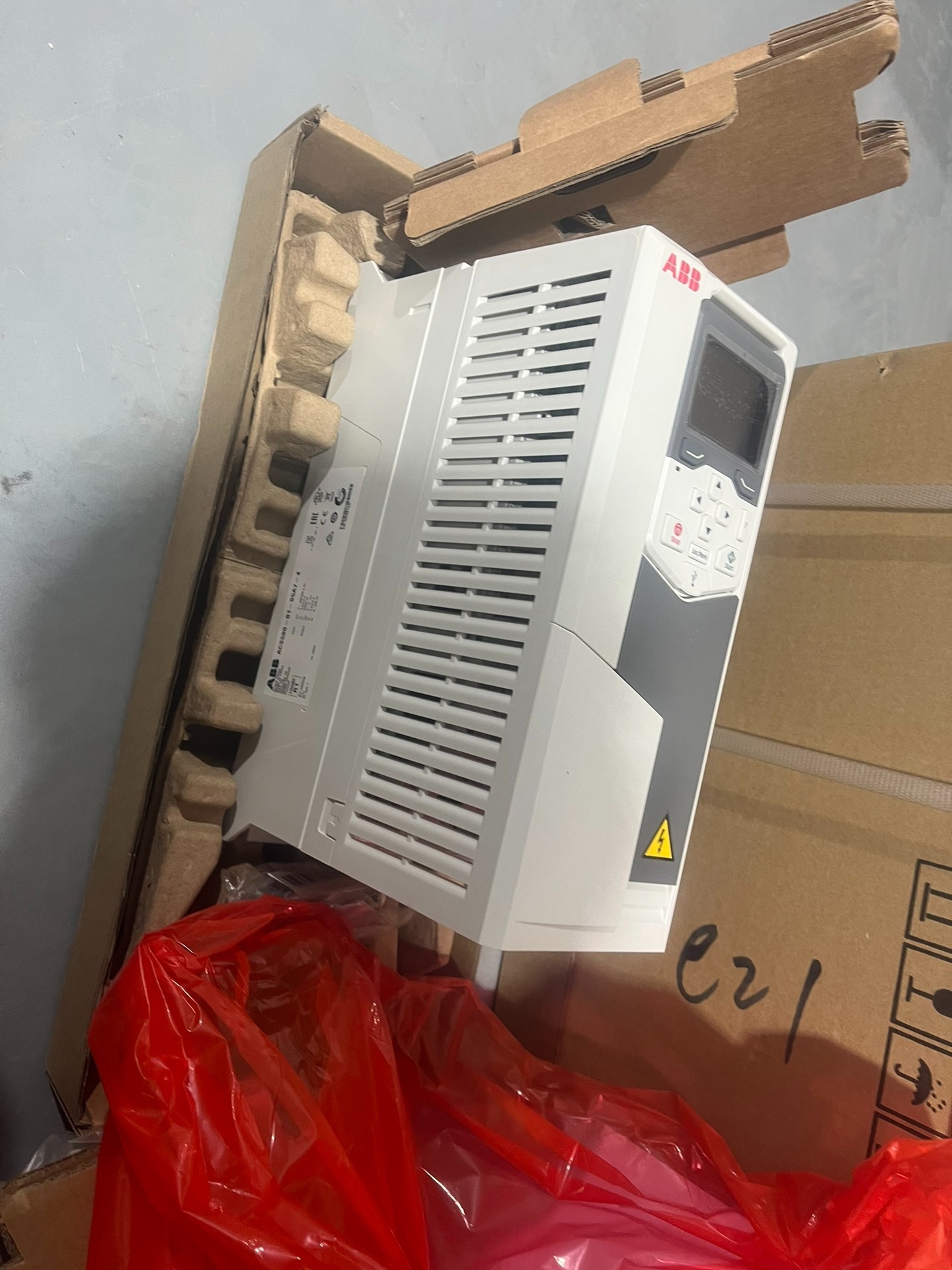 全新ABB变频器 ACS580-01-05A7-4 全新带包价格咨询客服 电子元器件市场 排线/柔性电路板（FPC） 原图主图