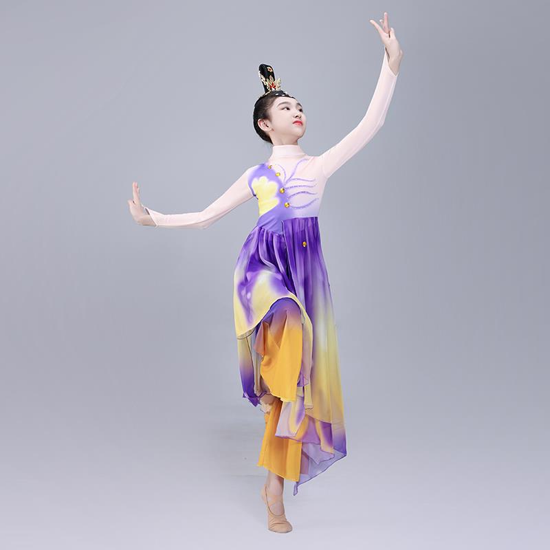 高档儿童古出典八蹈演出服舞女飘逸新款扇子舞十焕蝶梦蝶飞舞演服