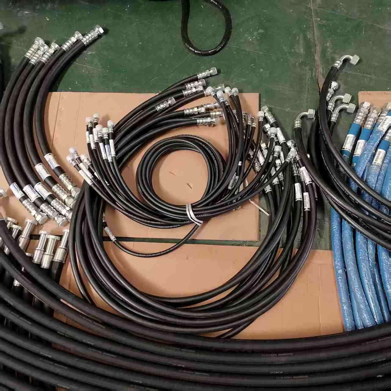挖掘机油管 配件 全车油管总成液压油管 各种型号尺寸可做厂家直