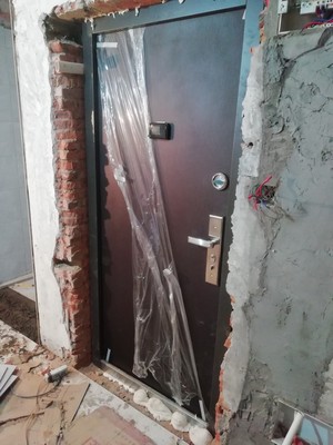 顶上情怀防盗门怎么样?试用爆料,原来内幕是这样