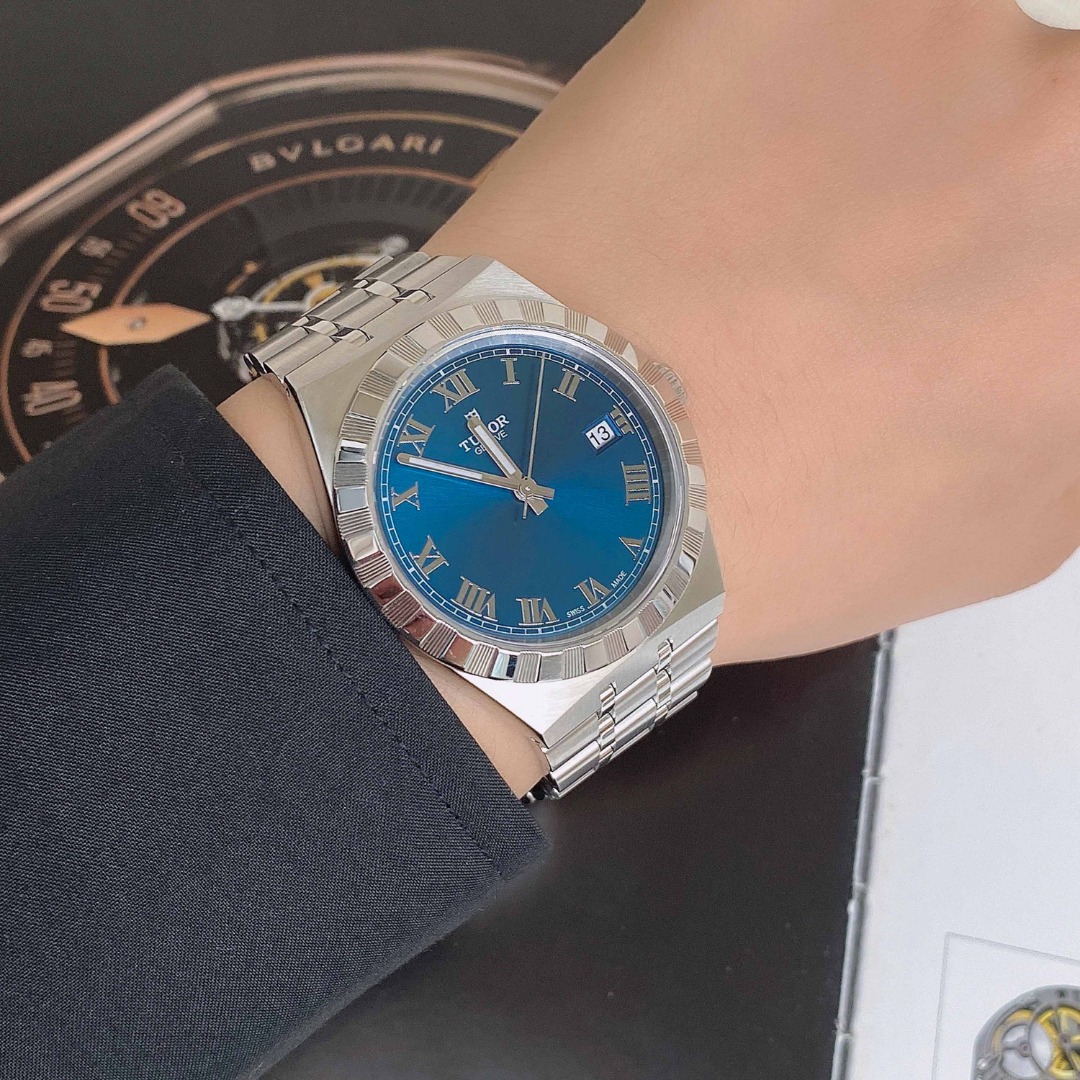 盒证齐全[9.8新]帝舵皇家系列手表男精钢自动机械男表M28500-0005