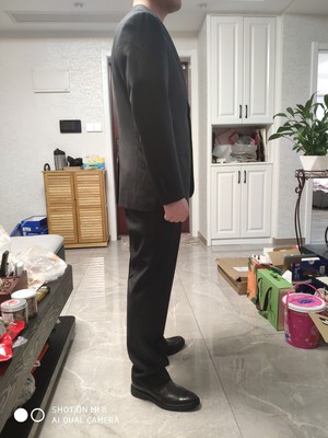 报喜鸟定制西服价格，报喜鸟西服属于大品牌吗，上档次吗