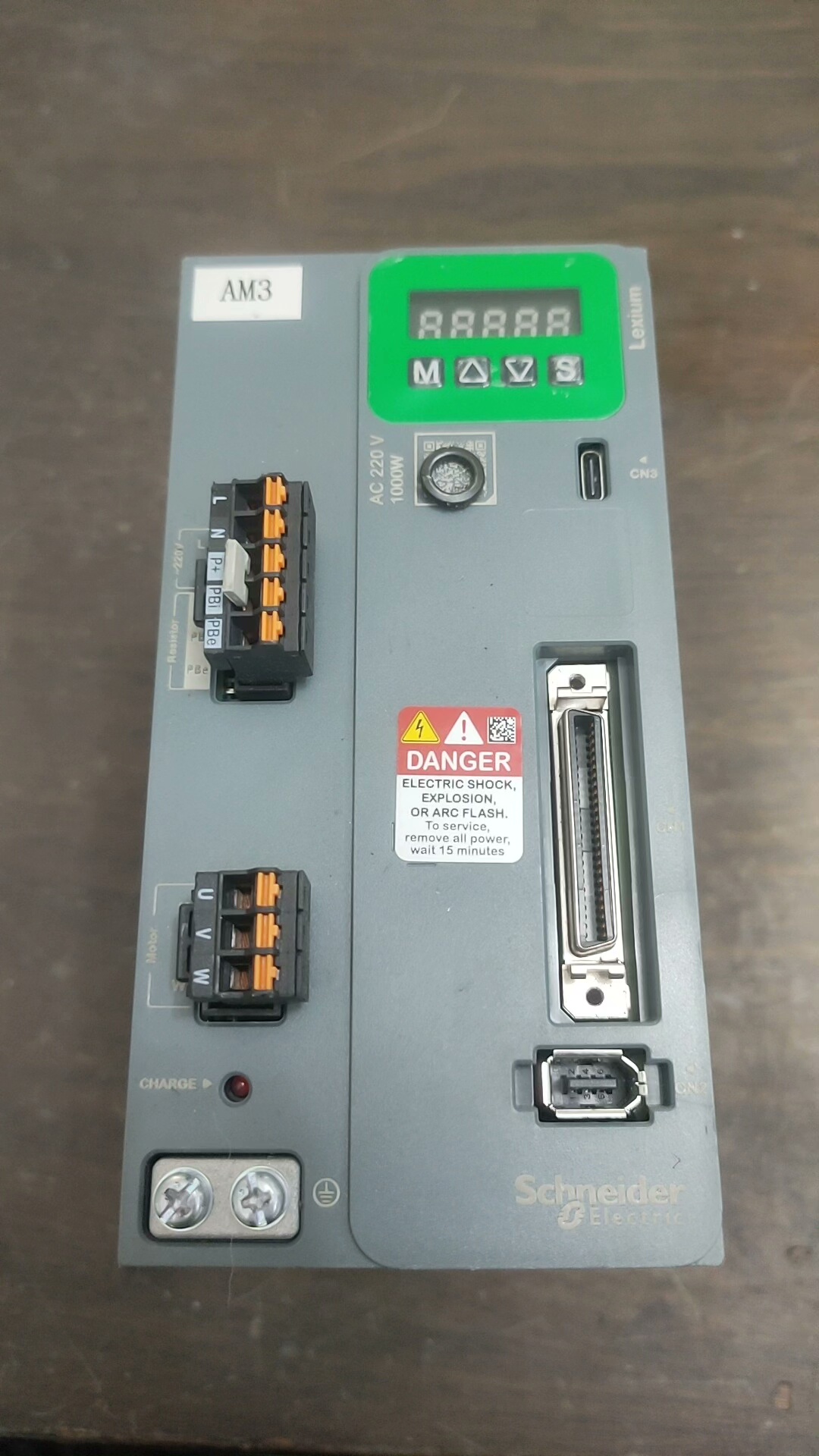 施耐德伺服驱动器LXM18CU10M2X图片实物拍摄，成色漂