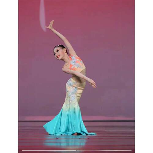 新款儿傣族舞舞蹈考服孔雀傣族舞演出服女童双版纳傣族表演艺西服