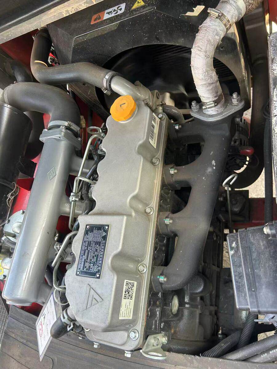 5月12日扬州(委托)资产处置中力叉车一台,3吨,自动挡,资料齐全,2025年国四,1000小时网络拍卖公告