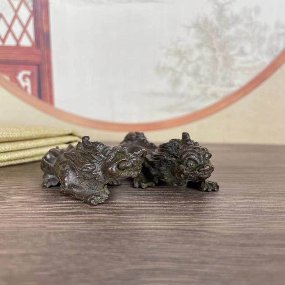 新款直销古玩杂项铜器收藏貔貅瑞兽复古茶宠居家装饰文房用品镇尺