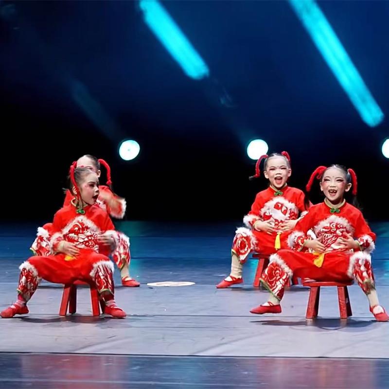 小看戏演出服幼儿喜庆红色舞蹈服开门红红红的中国结福娃表演服装