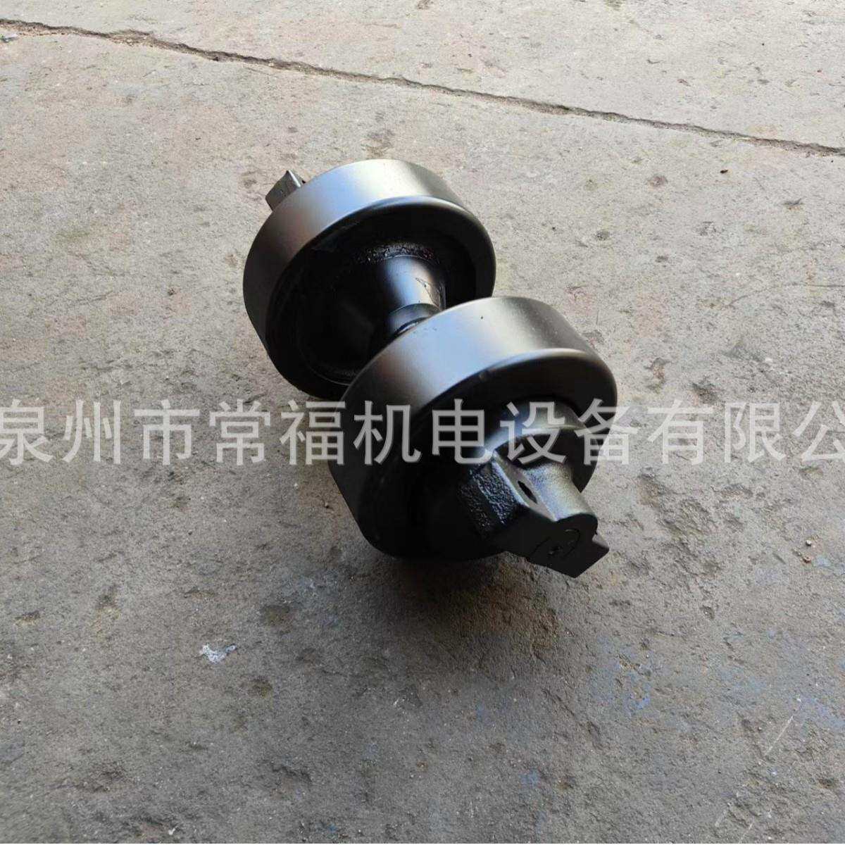 供应徐工75吨履带吊底盘配件支重轮