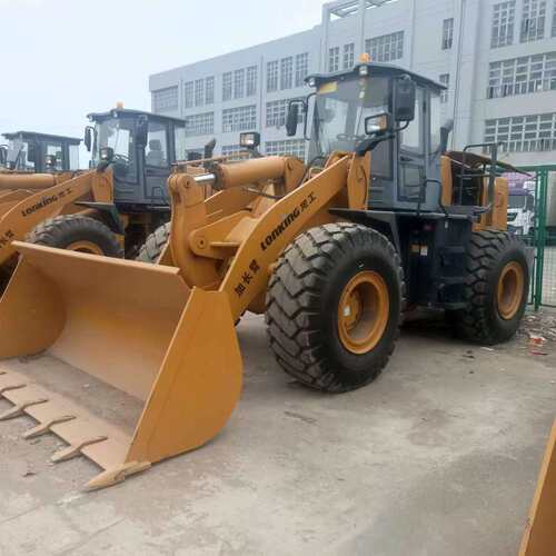CAT徐工Used excavator各款50GN 500kv 600fv 300KN 956h出售