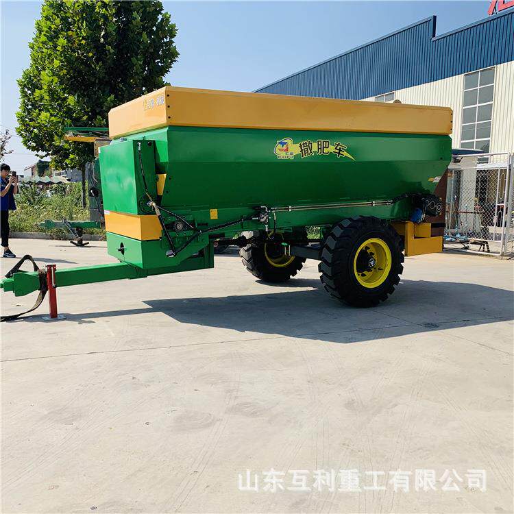 干湿两用施肥撒肥机全自动撒粪农业两用牛羊养殖有机肥三轮撒粪车
