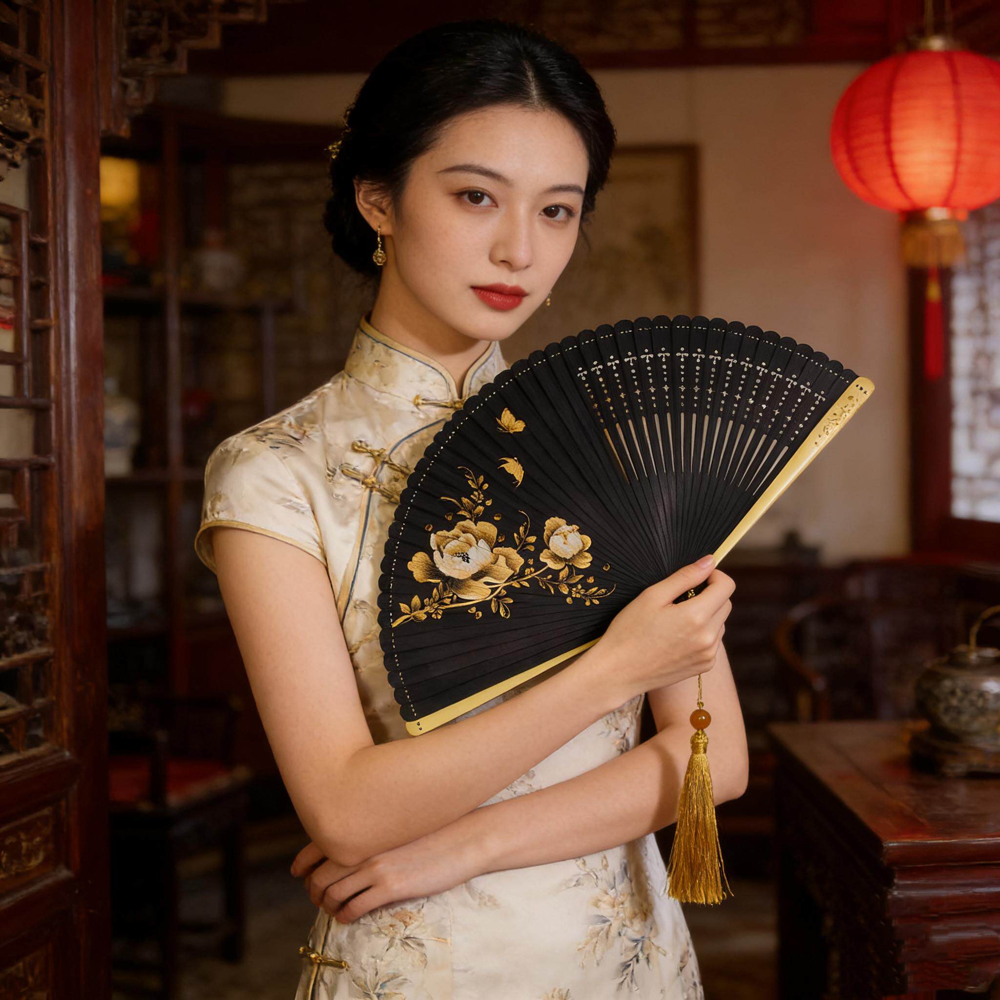新款玫瑰扇子折扇竹全礼品扇工艺扇子竹制雕花镂空迷你折扇中国风