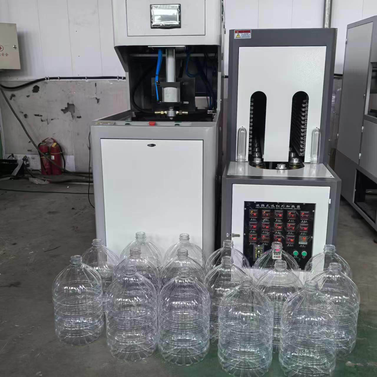 厂家生产销售PET半自动15升一出一油瓶水瓶塑料吹瓶机设备
