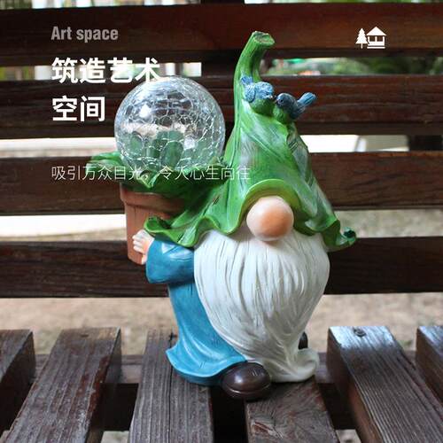 跨境新品太阳能矮人树脂摆件氛围灯户外庭院阳台花园小院装饰工艺