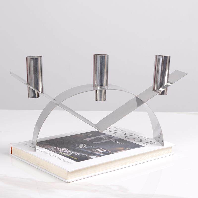 蜡烛台五金属轻奢样板间客厅餐厅桌烛台现代简约软装饰品摆件托台