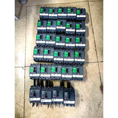 施耐德断路器，型号多样，型号有CVS250F、200A1个， 备件/咨询