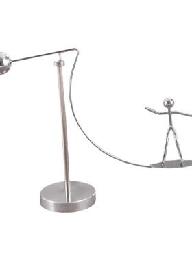 冲浪滑雪造型旋转小铁人 不倒翁平衡小人摆件桌面装饰 减压小玩意