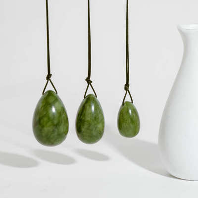 天然玉石鸡蛋石阴户蛋玉蛋功阴户石绿色岫玉按摩石阴户蛋玉石蛋