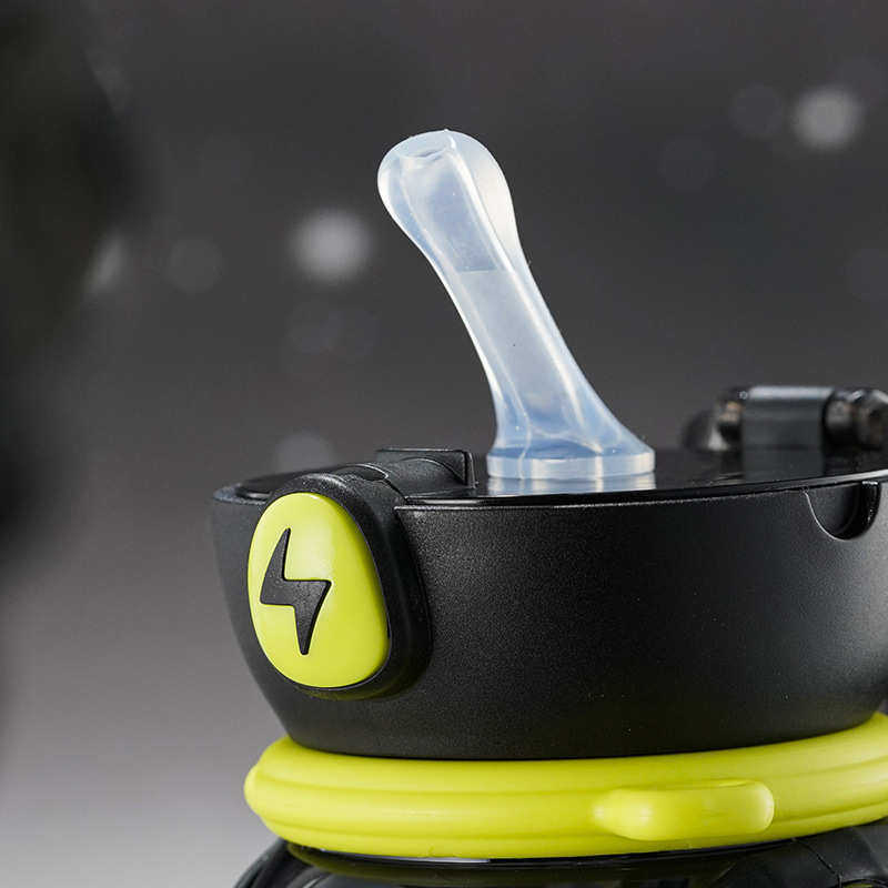 闪电兔太空杯大容量水杯儿童吸管杯女生高颜值tritan运动杯子斜跨