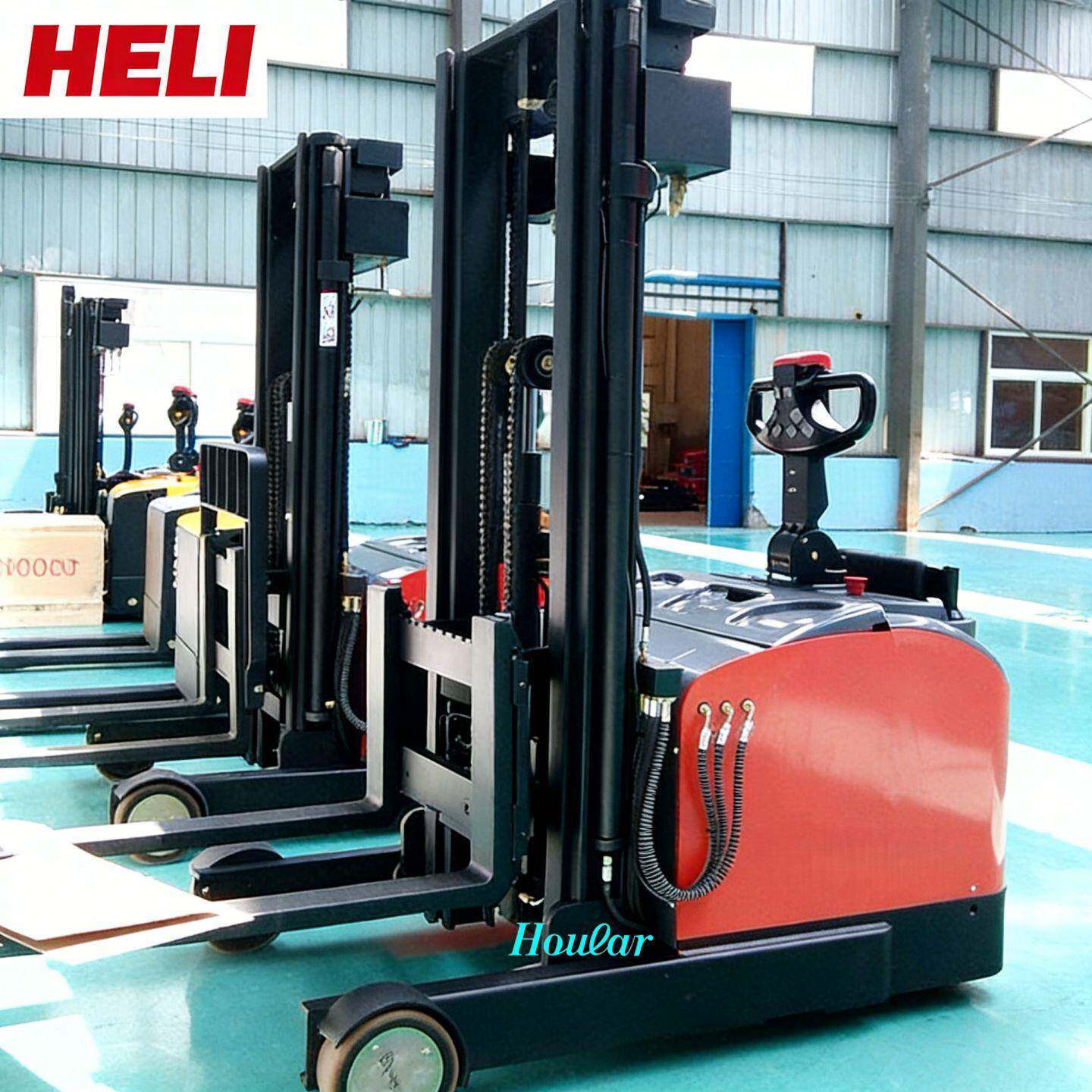 合力CQDM12/15-810小前移1.2T3米平衡重式堆高车站驾式全电动叉车