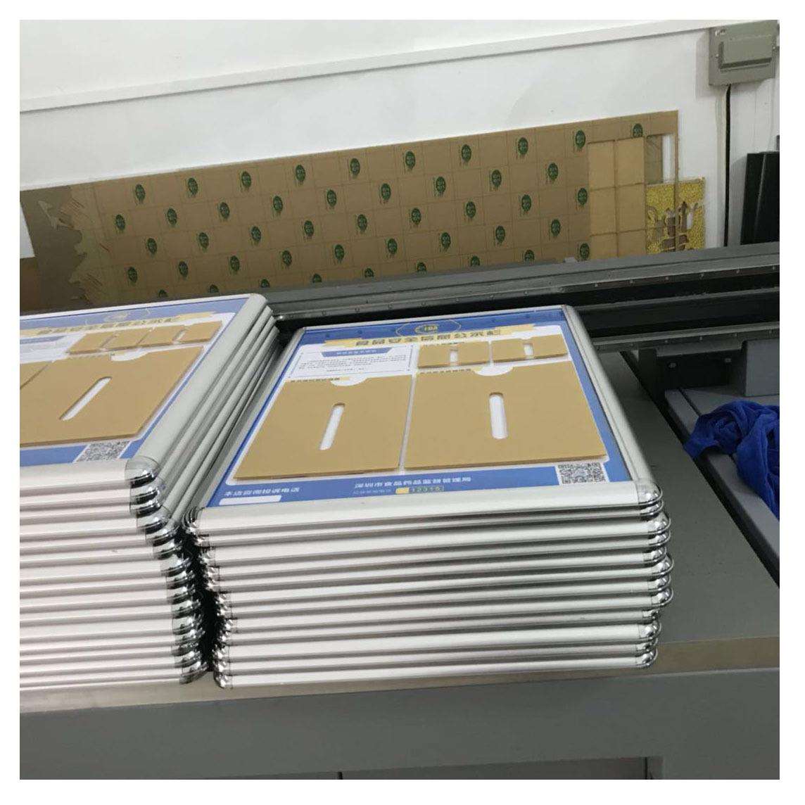 亚克力公示栏公示栏展板铝边框公示栏展板市政学校商场公示栏展板