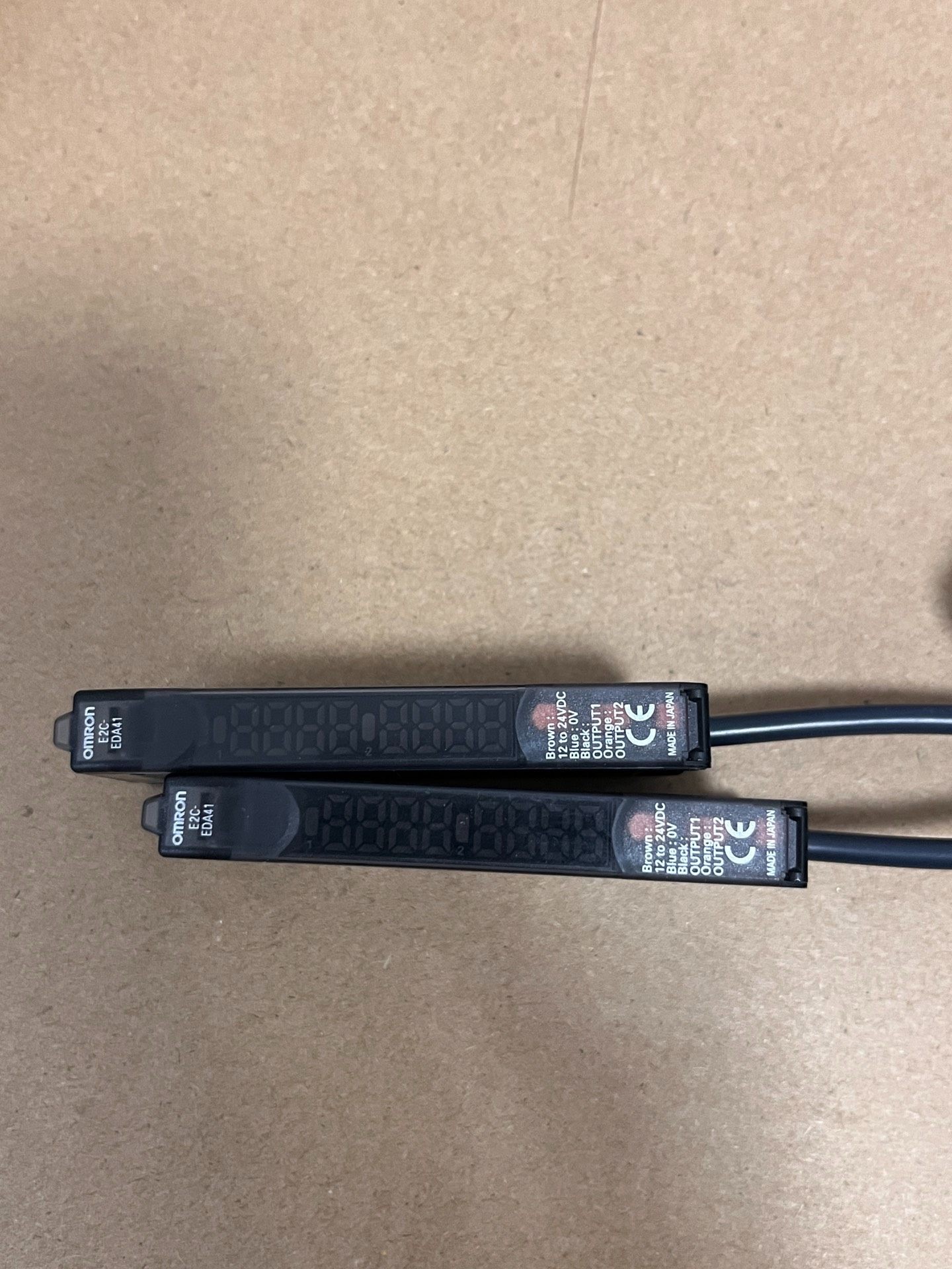 原装正品欧姆E2C-EDA41，PNP高精密接近放大器